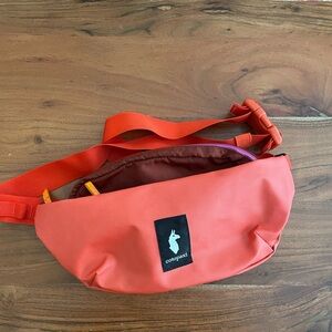 Cotopaxi Coso 2 Hip Pack Hip Bag (Red / Canyon Rust)